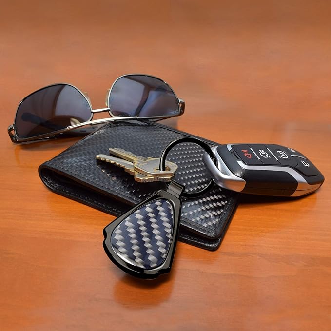 cadillac-v-series-keychain-3